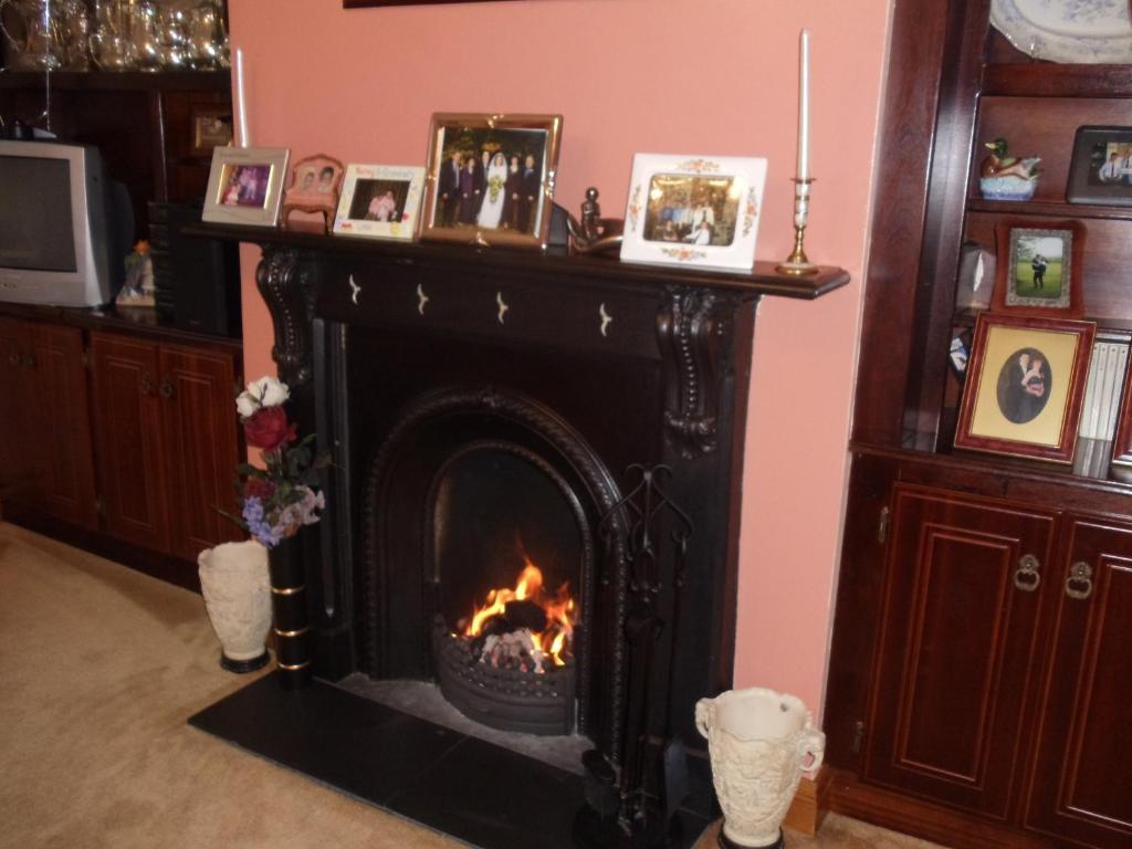 Bunratty Arms B&B エクステリア 写真